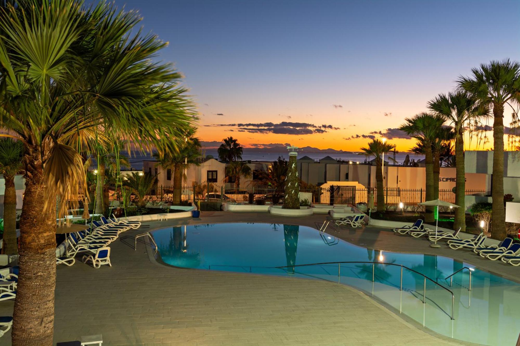Apartamentos Panorama Adults Only بويرتو ذيل كارمين المظهر الخارجي الصورة